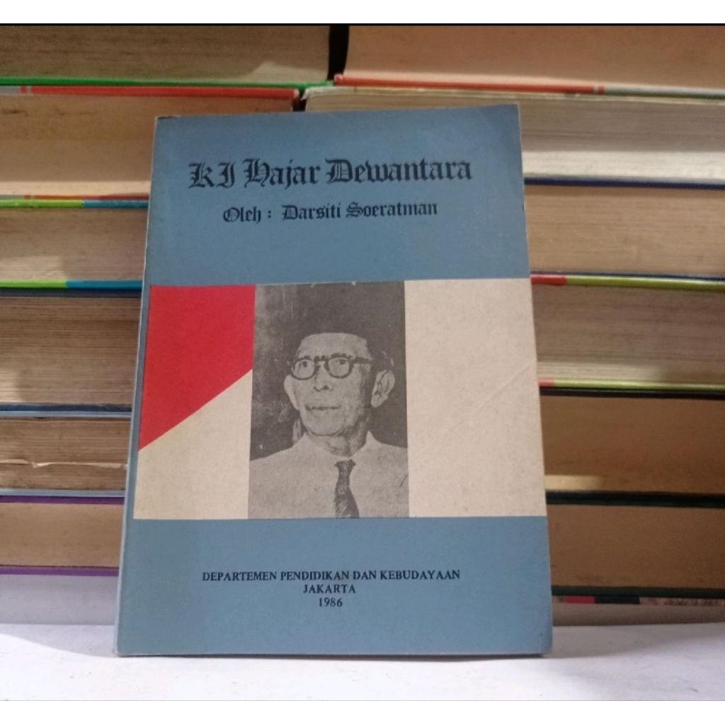 KI HAJAR DEWANTARA - DARSITI SOERATMAN.