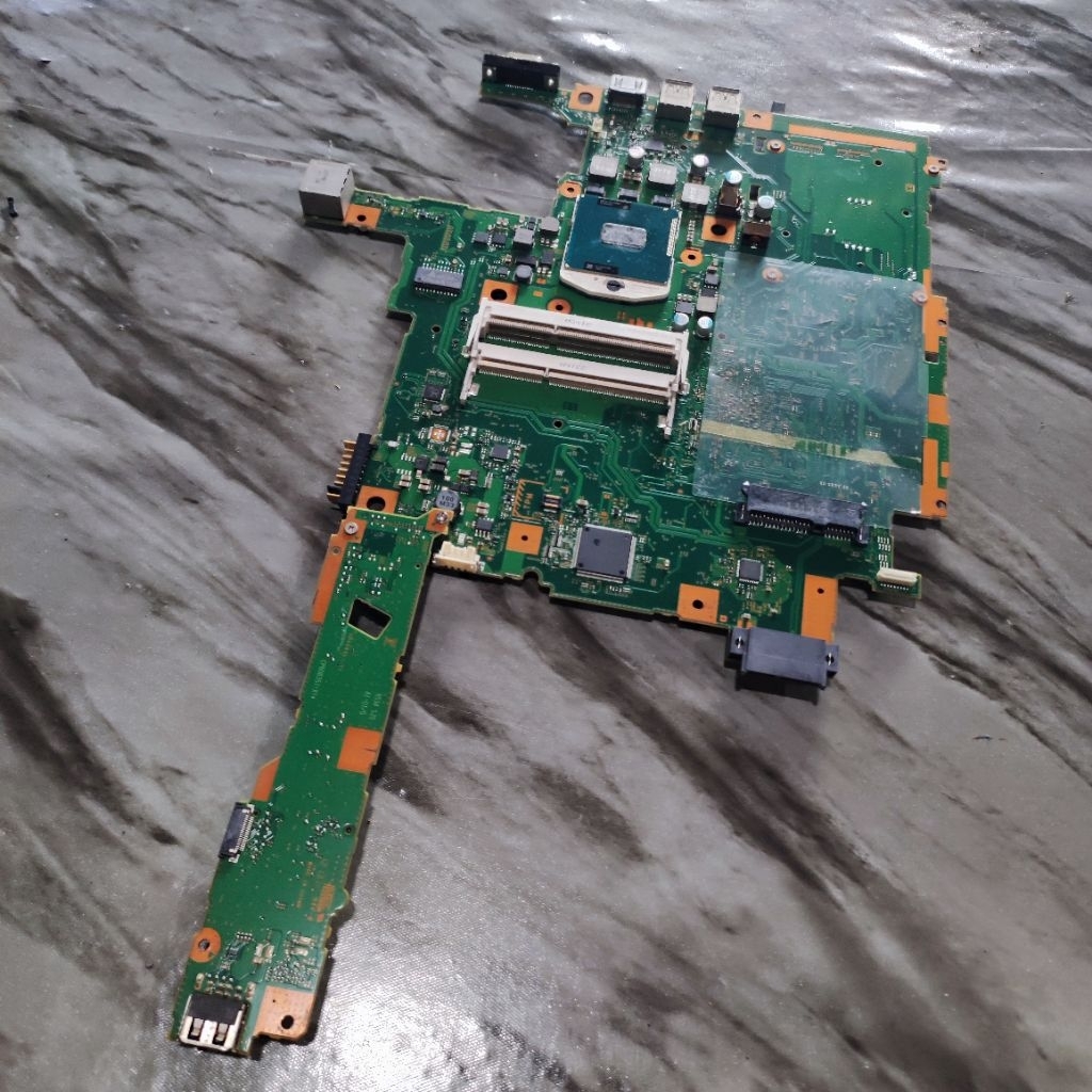 motherboard Mainboard Mobo normal laptop Fujitsu litebook A572 IF core i3