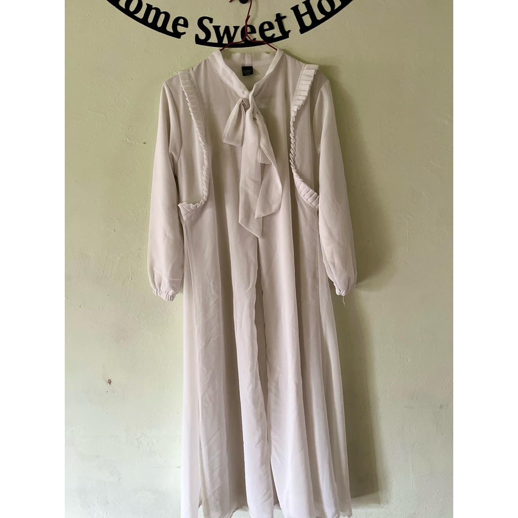 Preloved Dress Putih