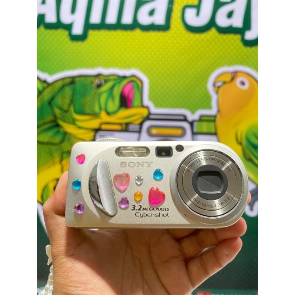 (Garansi) Kamera Pocket Digicam Sony DSC P8 Second Normal