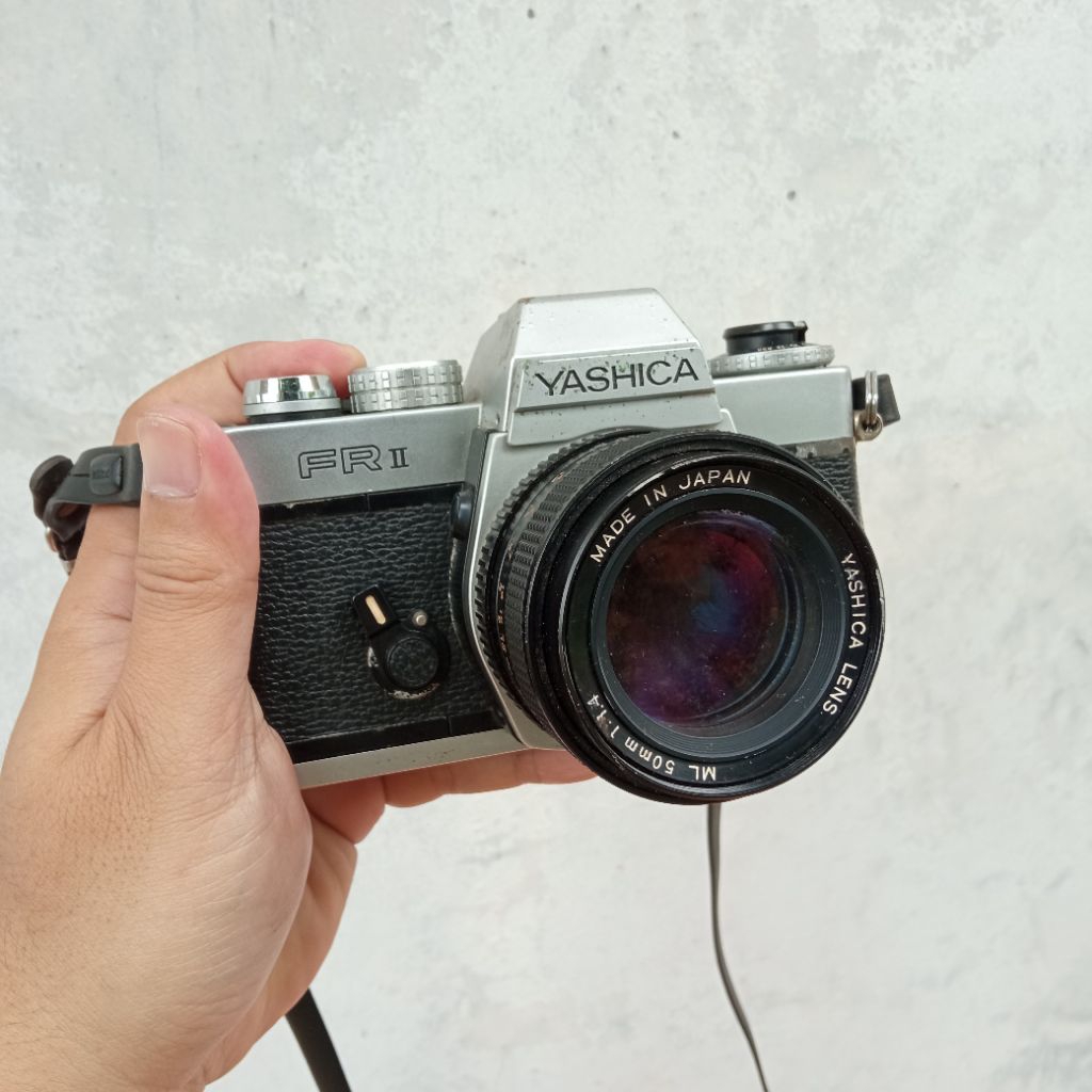 Kamera Analog Yashica FR II / FR 2