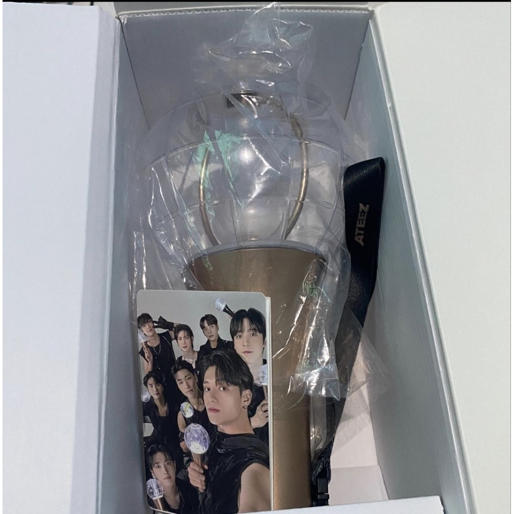 PRELOVED LIGHTINY LIGHTSTICK ATEEZ [BOOKED]