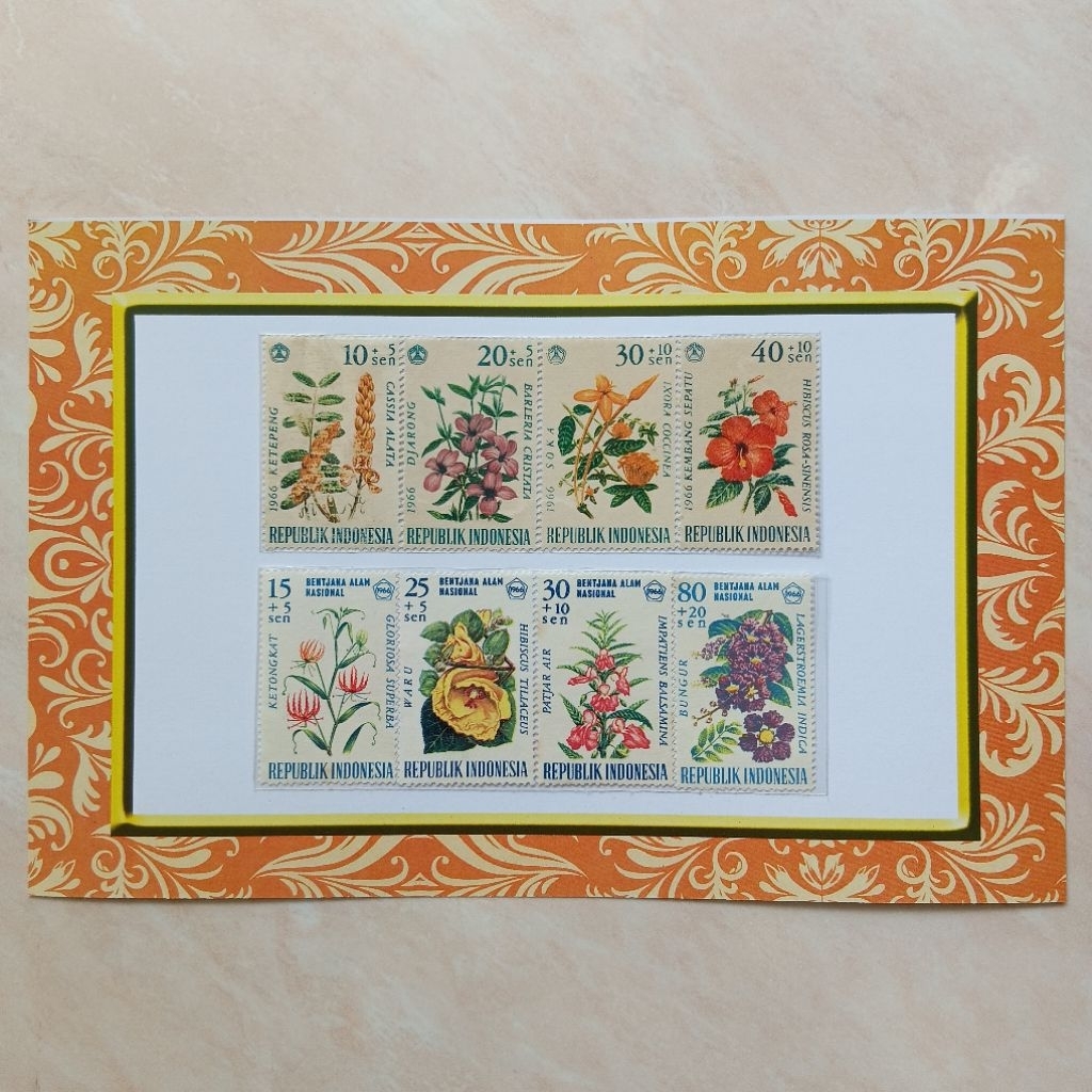 Prangko Perangko Kuno Indonesia 2 Set Tema Bunga 1965-1966 Folder Cantik - YN3224