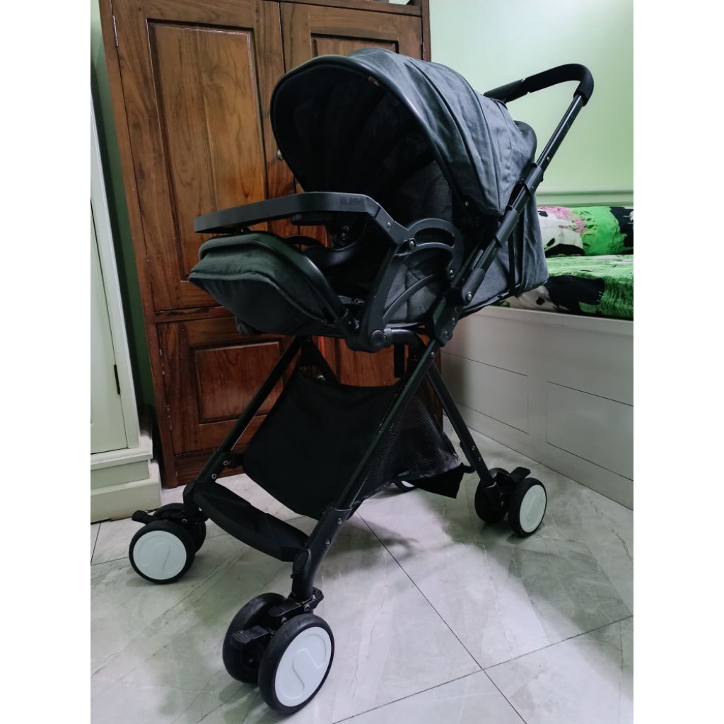 Stroller bayi Pliko Preloved