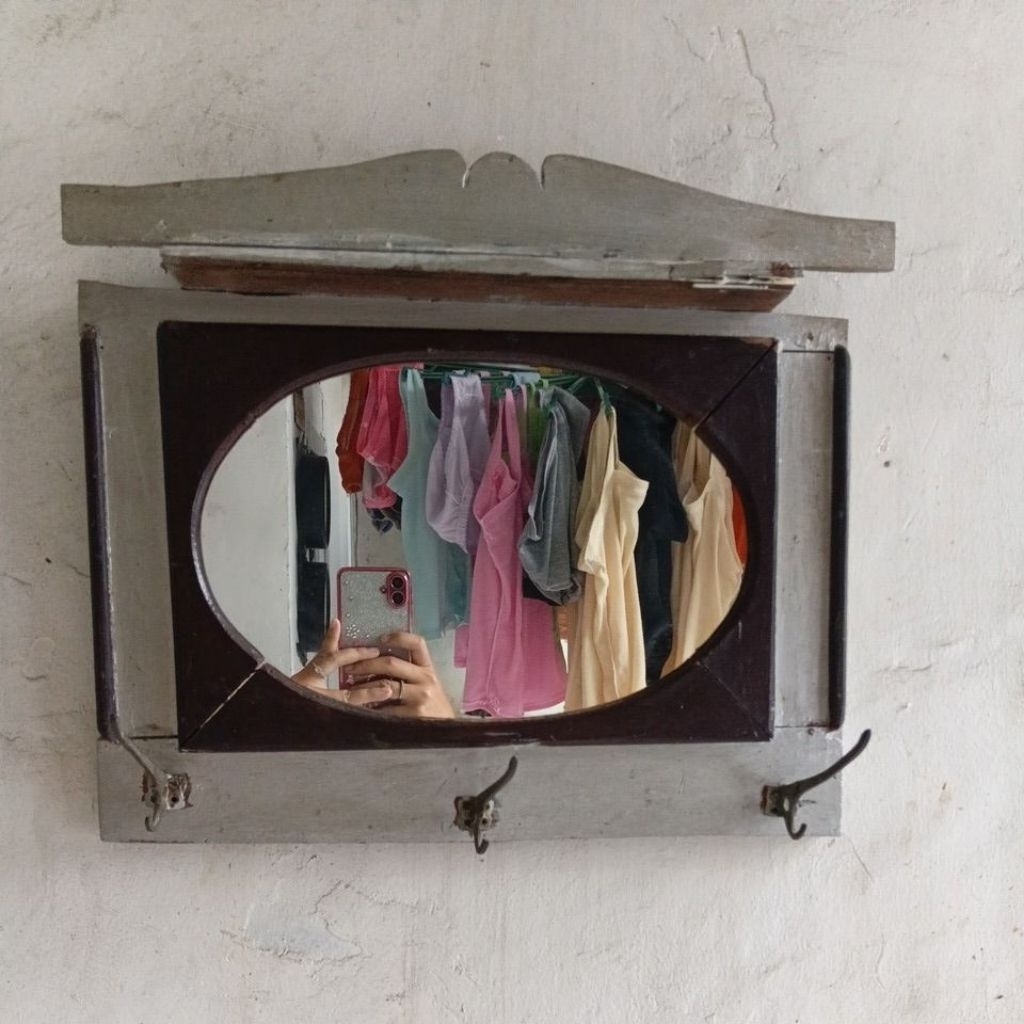 KAPSTOK CERMIN KAYU VINTAGE