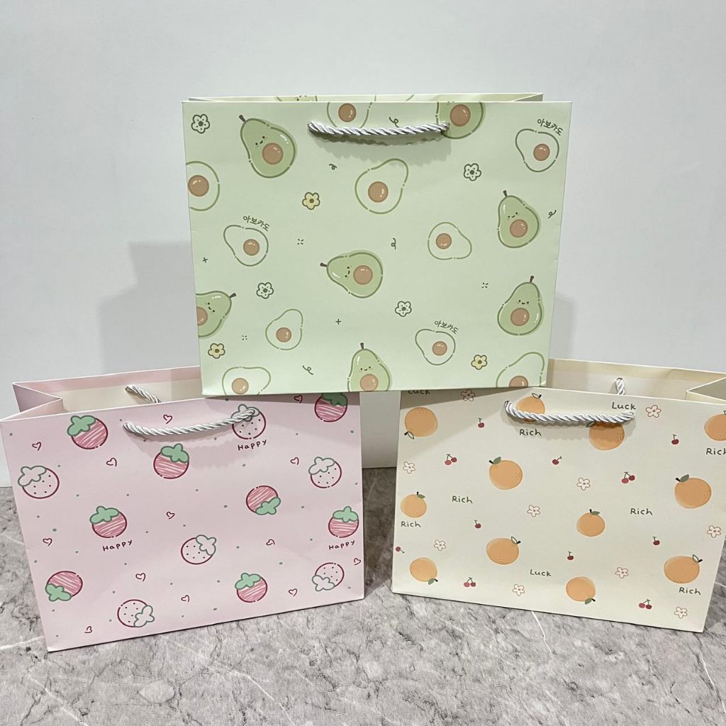 Paper Bag Tebal / Paper Bag Buah / Tas Kado Strawberry / Tas Kertas Mini