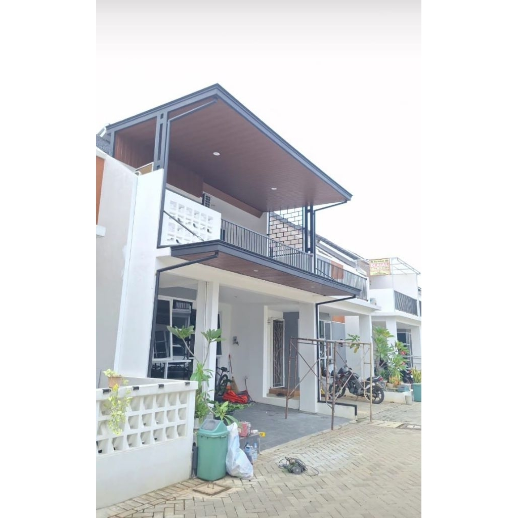 kanopi pelapon PVC minimalis mewah atap galvalum rangka hollow galvanis