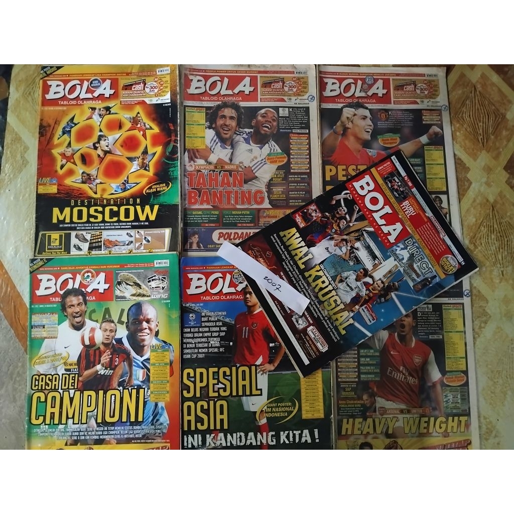 Tabloid Bola Bonus poster - koran bola jadul lawas