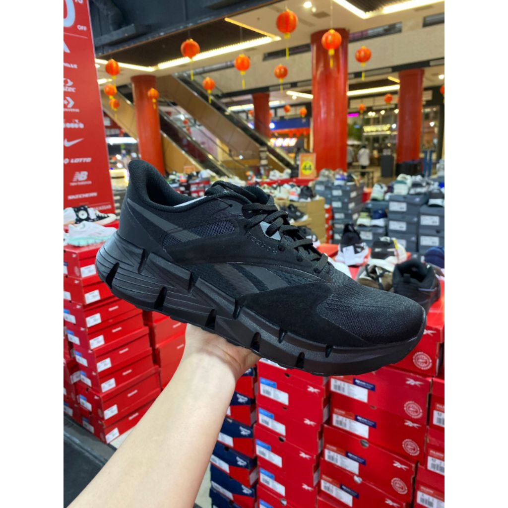 Reebok Zig Dynamica STR