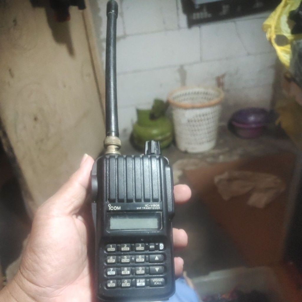 ICOM IC V80 ORIGINAL JAPAN HT ICOM IC-V80 RADIO KOMUNIKASI VHF TRANSCEIVER MADE IN JAPAN