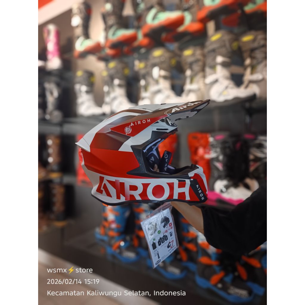 HELM AIROH TWIST 2.0 ORIGINAL. HELM CROSS AIROH TWIST. HELM TRAIL AIROH TWIST