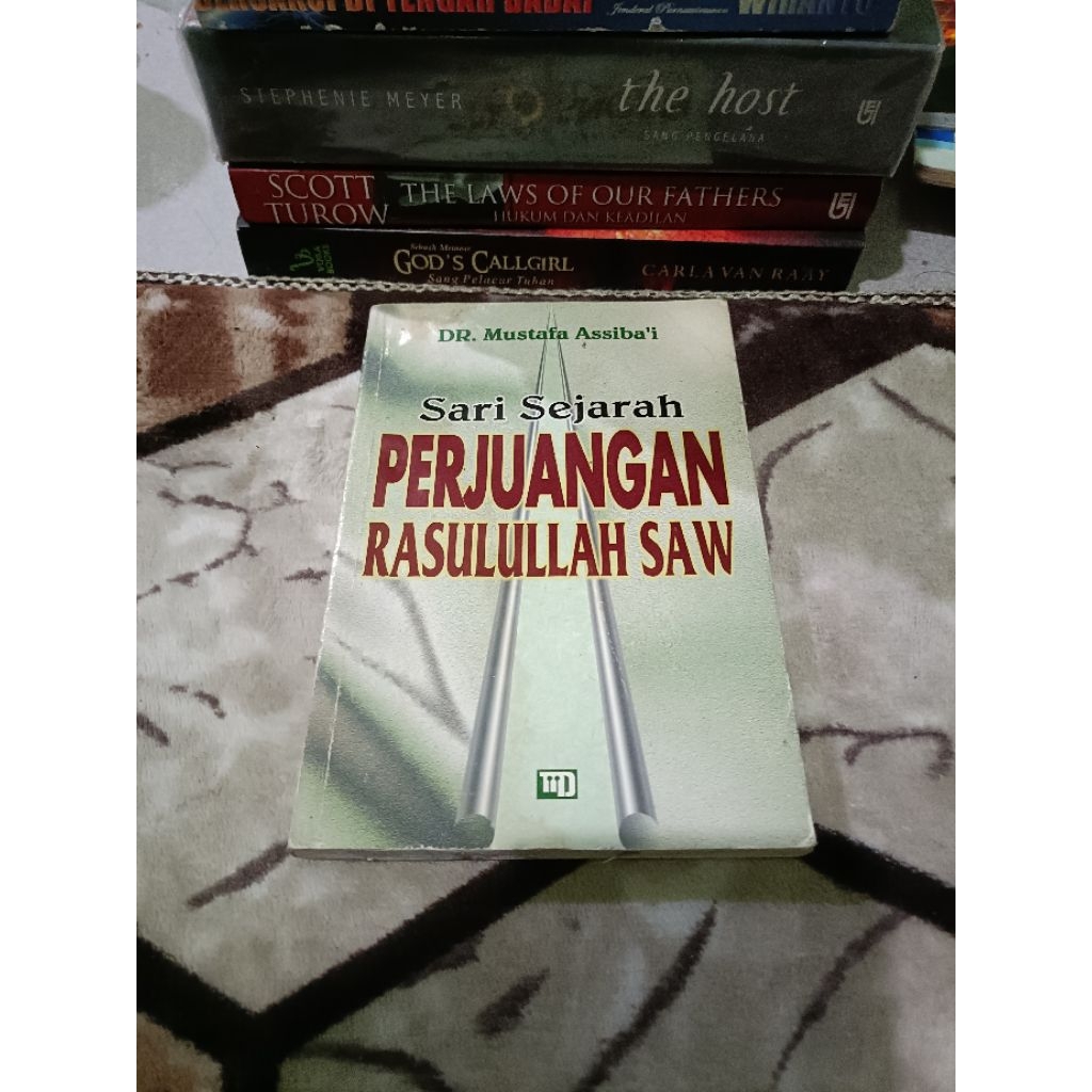 buku Original - sari sejarah Perjuangan rasulullah Saw oleh Mustafa assiba