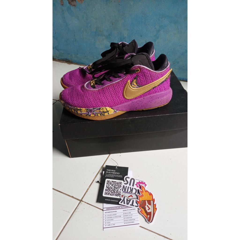 Sepatu Nike Lebron ungu ORI(preloved)