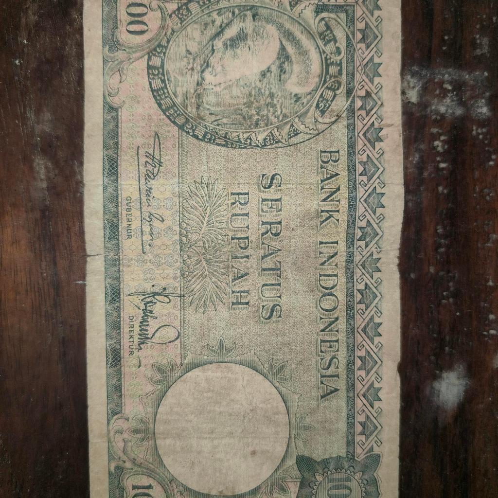 uang kuno 100 rupiah tupai tahun 1957