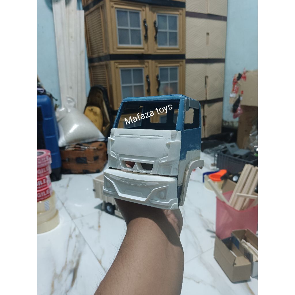 Kabin miniatur Truk skala plastik Mbois