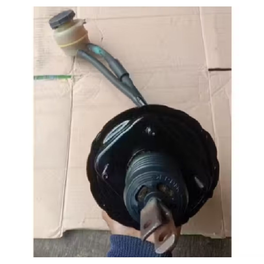 Boster Servo Rem Suzuki Carry 1.0 Komplit Central Rem barang original masih sangat bagus mulus terja