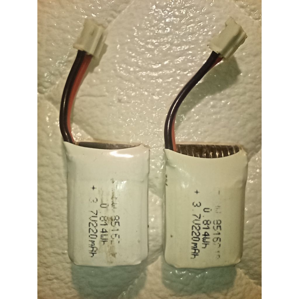 2 baterai bekas drone apex GD65A