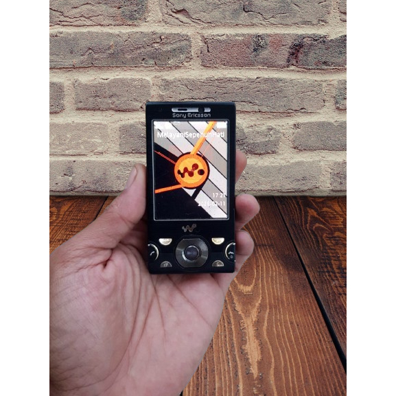 Sony Ericsson W995 / Sony Ericsson Hikaru