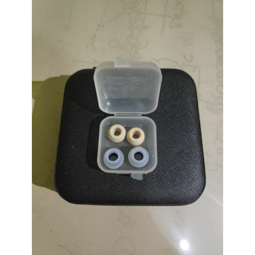 TRI Clarion size M + Kbear Coffee size S eartips