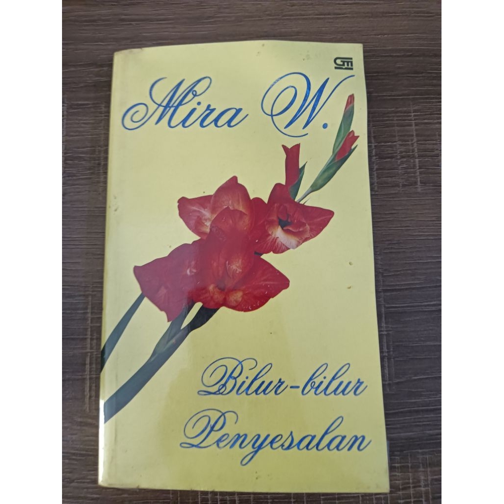 Bilur-bilur Penyesalan written by popular Indonesian author Mira W.