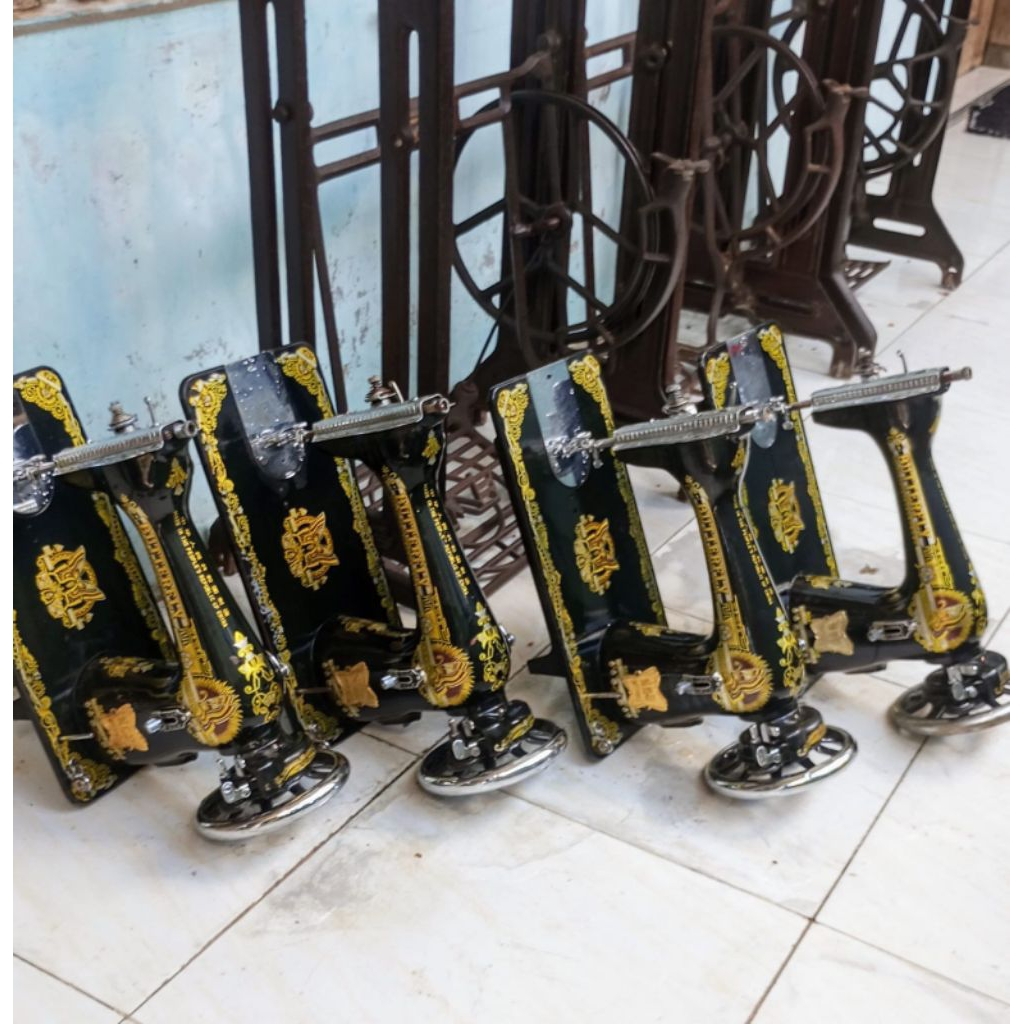 Mesin jahit jadul SINGER dan BUTTERFLY