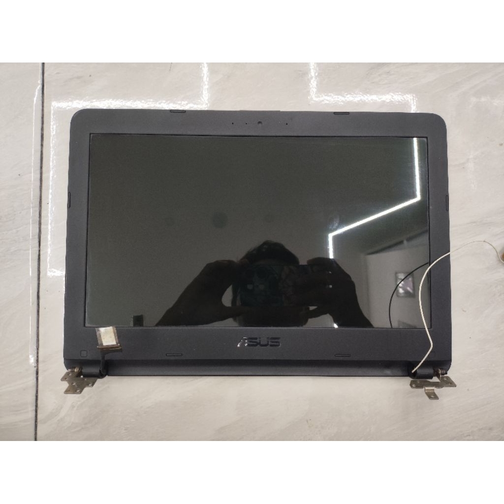 Kesing LCD Asus X441S X441N X441M X441B X441U