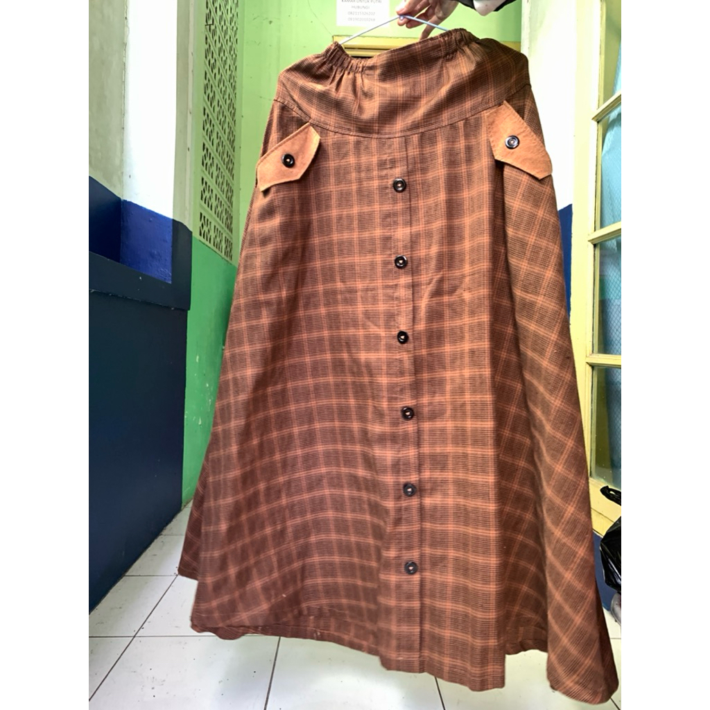Preloved Rok Korean Style | Rok panjang Maxi Motif Kotak-kotak