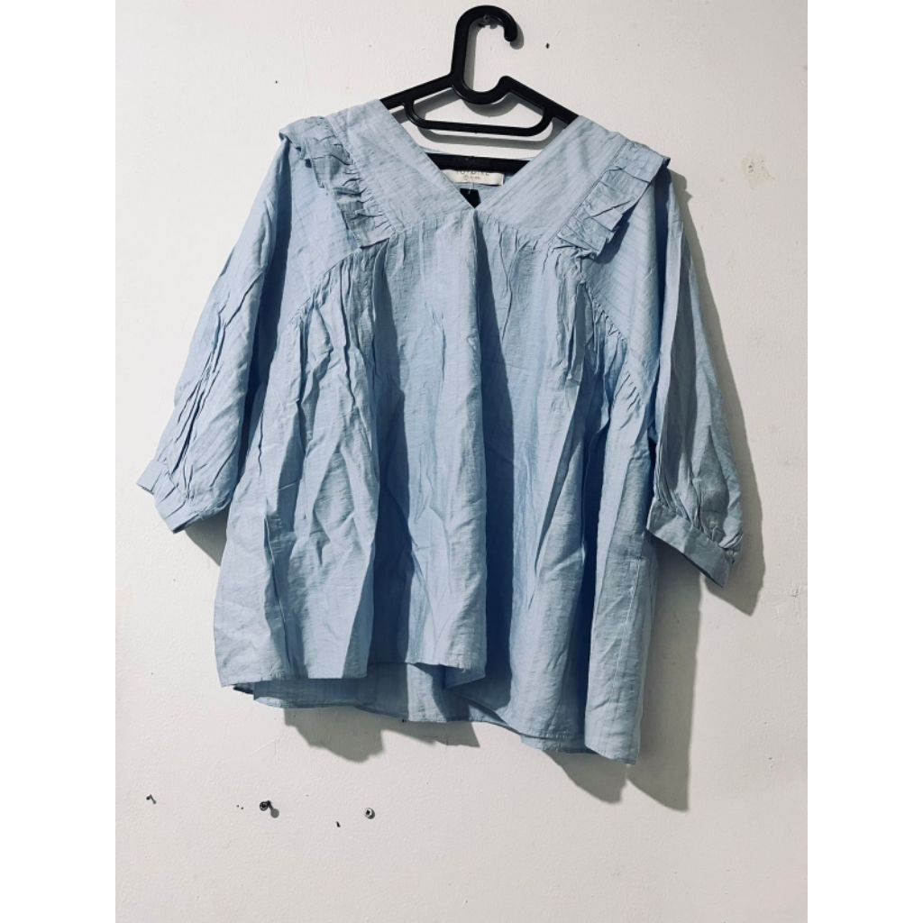 blouse baby blue