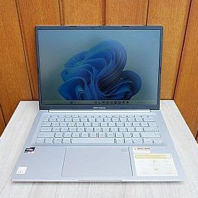 Laptop Asus Vivobook 15 OLED M513UA-OLED RYZEN 5-5500U RAM 8GB SSD 256GB HeartyGold SCU22029