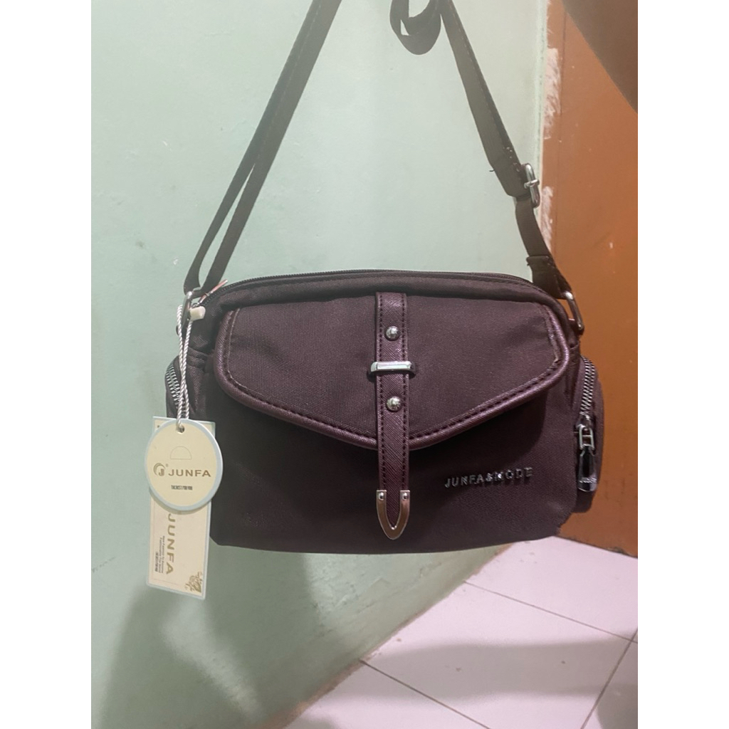 TAS SELEMPANG WANITA JUNFA BAG MODEL A2103-512