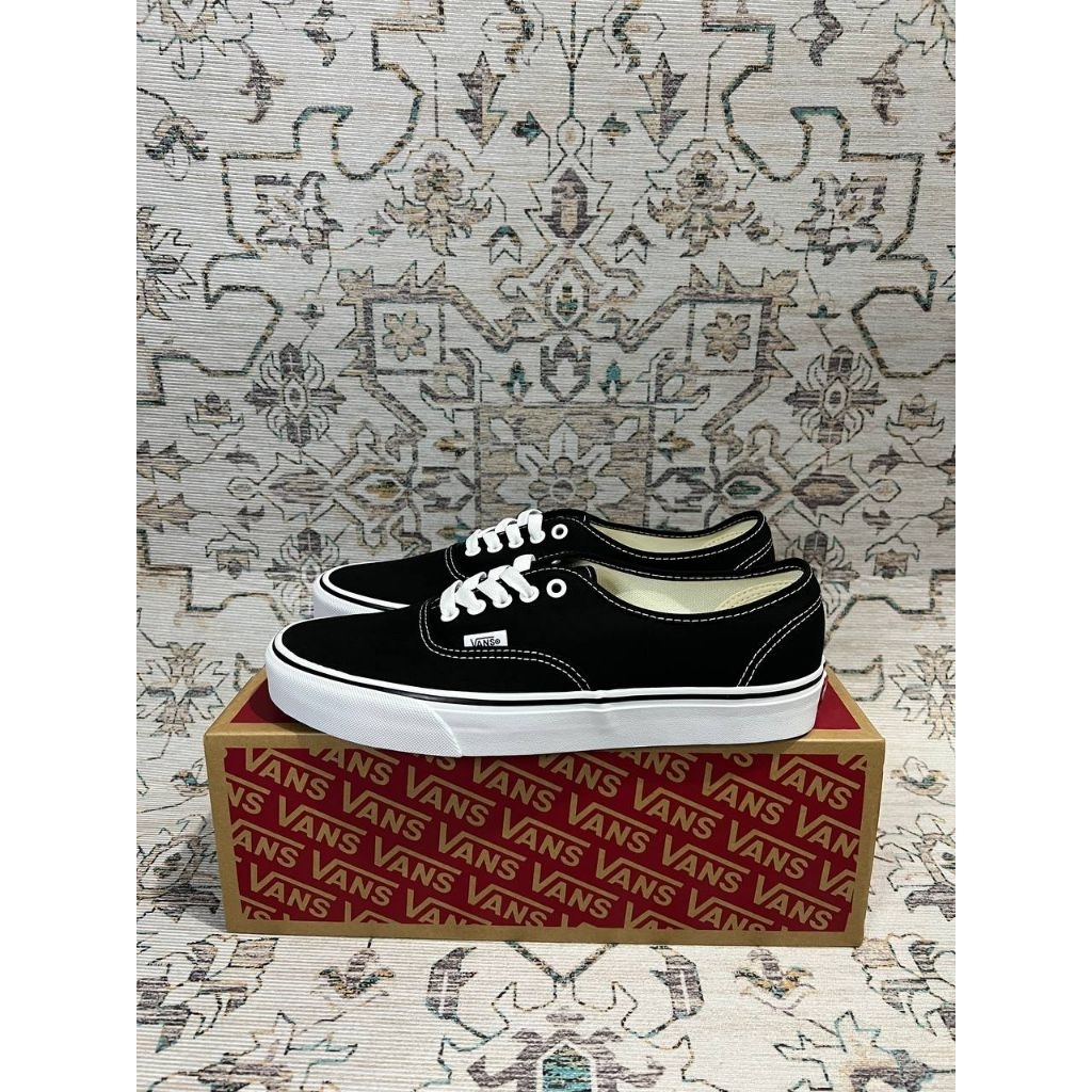 VANS AUTHENTIC BLACK WHITE
