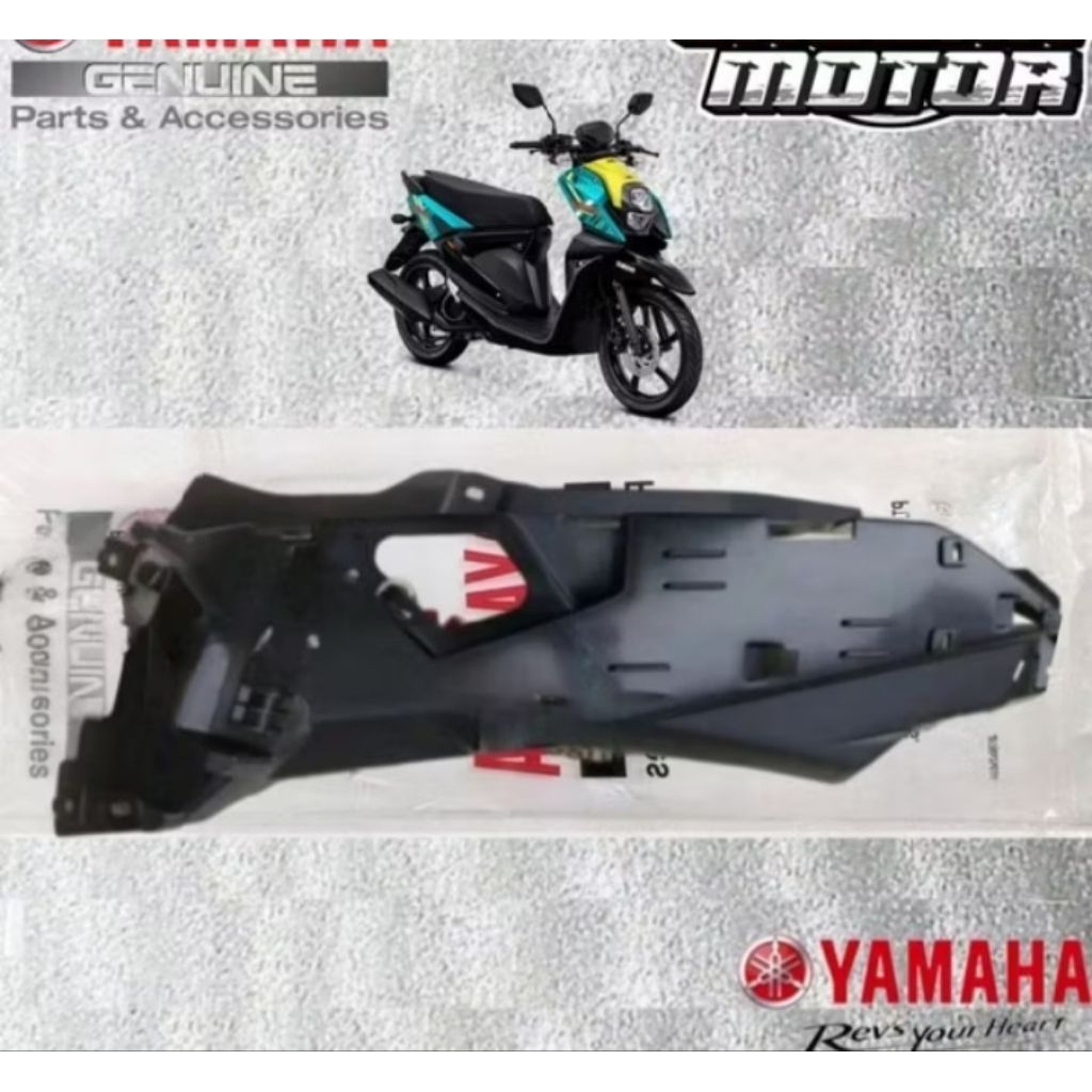 COVER SAMBUNGAN BODY DALAM X RIDE 125 ORIGINAL