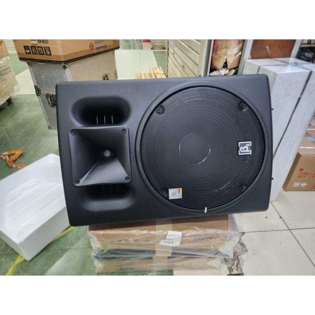 (JUAL 2 BUAH) Speaker Aktif Beta 3 U15A. U 15A 15 Inch – Harga Sepasang