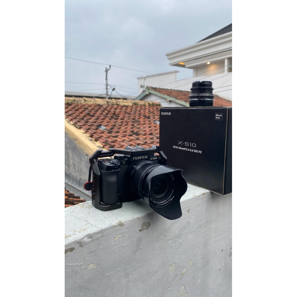 FUJIFILM X-S10 (Paket lengkap)