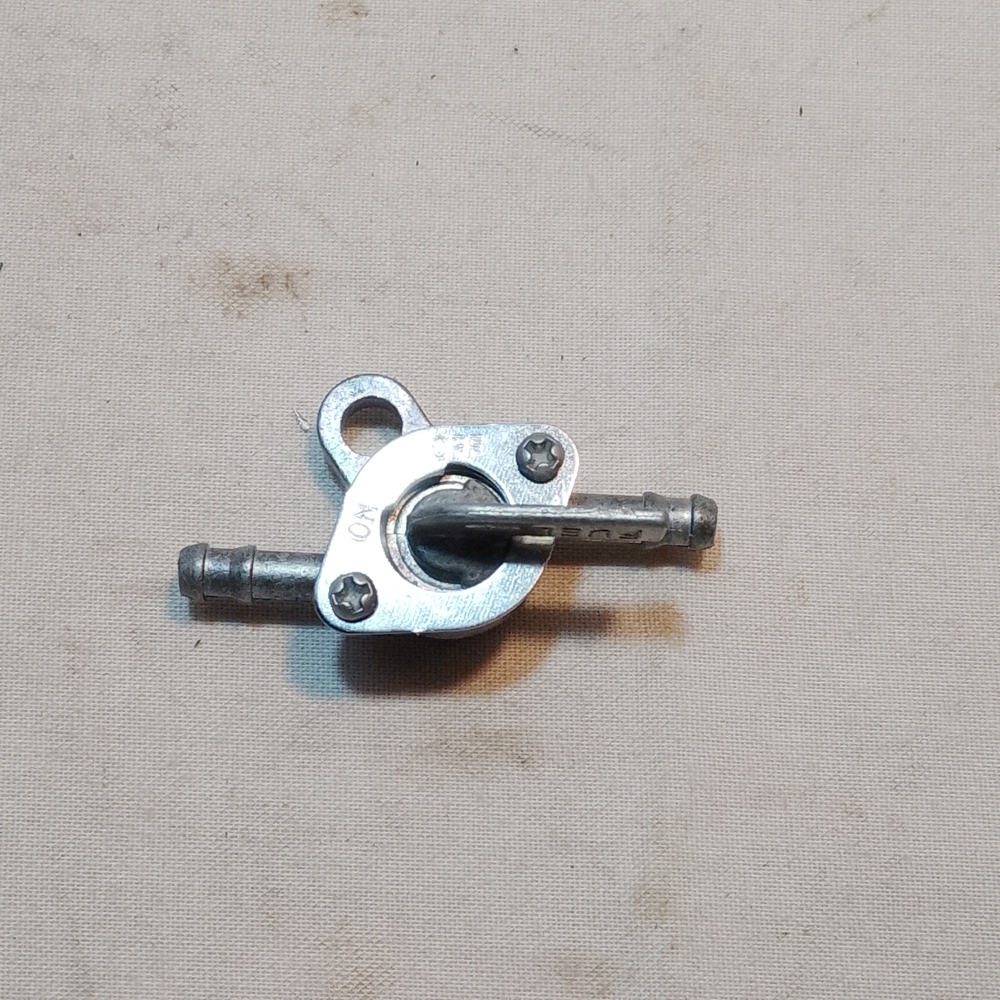 Keran Kran Tangki Bensin Mesin Tarik 50cc 2Tak Mini GP Trail ATV