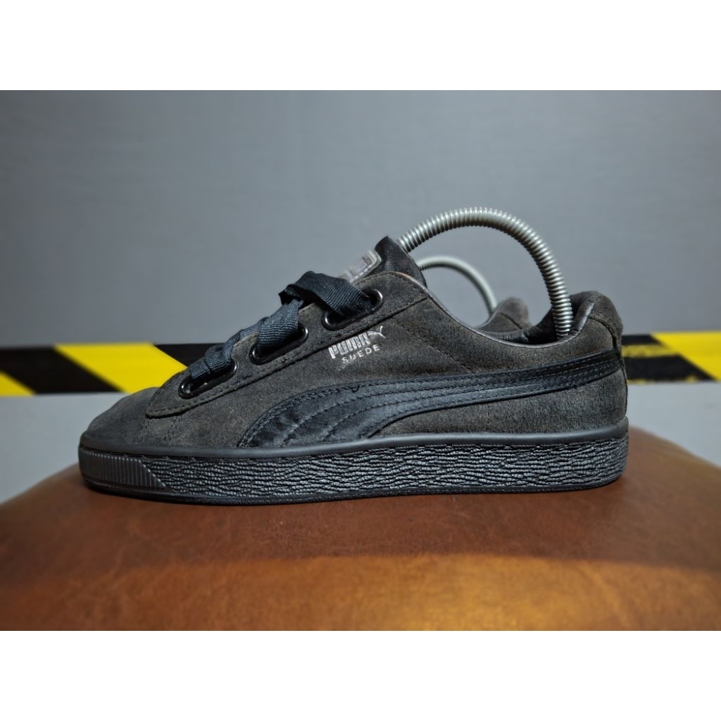 Puma Suede Heart Satin Size 39 Ori Good Condition