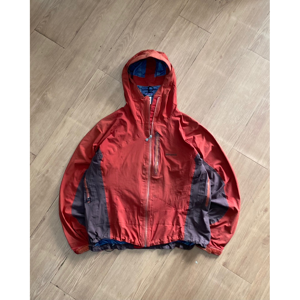 GORPCORE STYLE PATAGONIA ELEMENT STRETCH JACKET