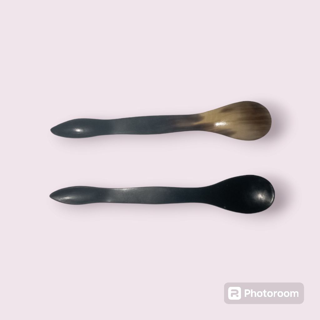 sendok tanduk/sendok farmasi/spatula tanduk