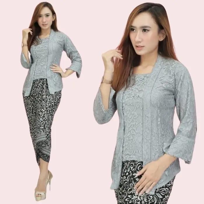 Setelan Kebaya Modern Kutubaru Bahan Brukat Full Puring Panjang Lengan 7/8  Warna Silver