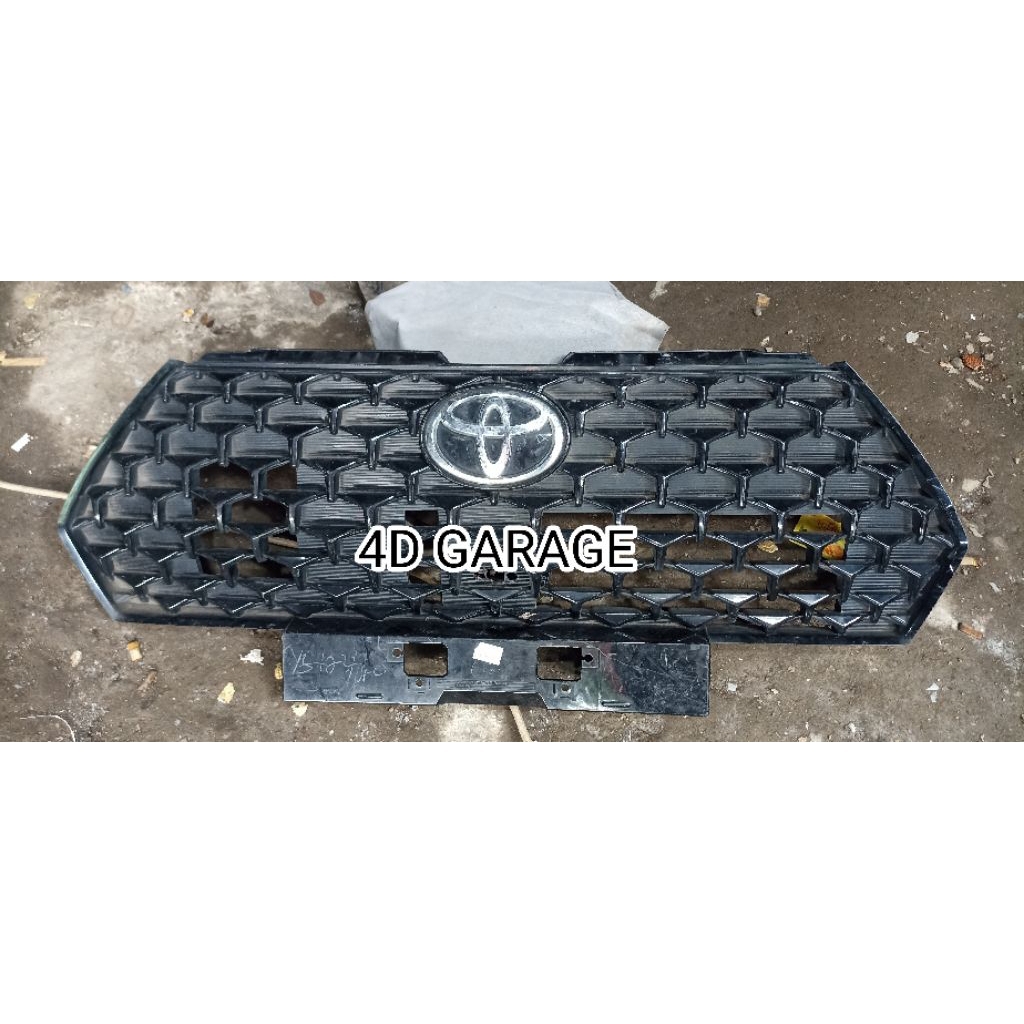 Grill Toyota Avanza Veloz 2022