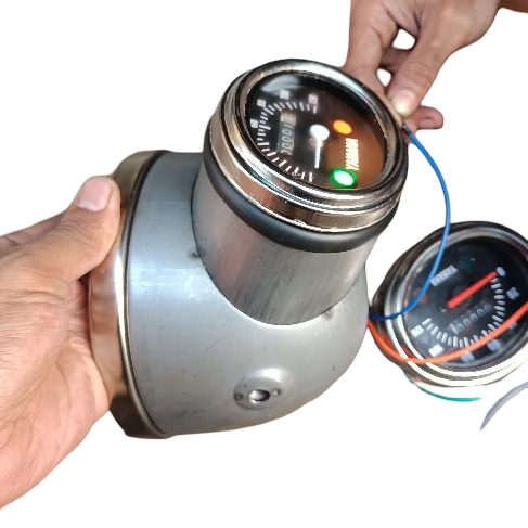 BATOK  LAMPU YL PREESS SET SPEEDOMETER HIDUP(BATOK YL MENTAH +SPIDO HIDUP )