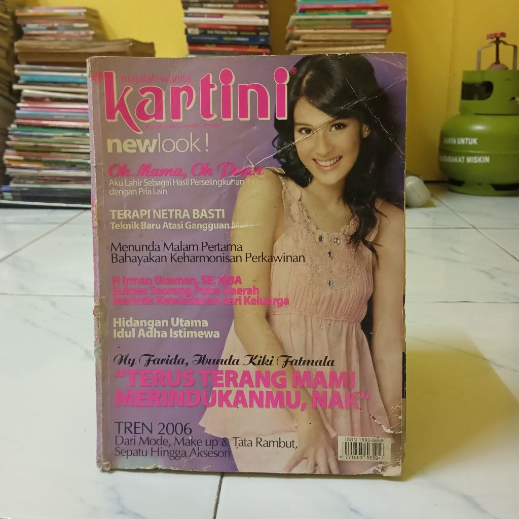 MAJALAH KARTINI 2006