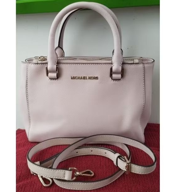 Michael Kors Selma mini light pink purse
