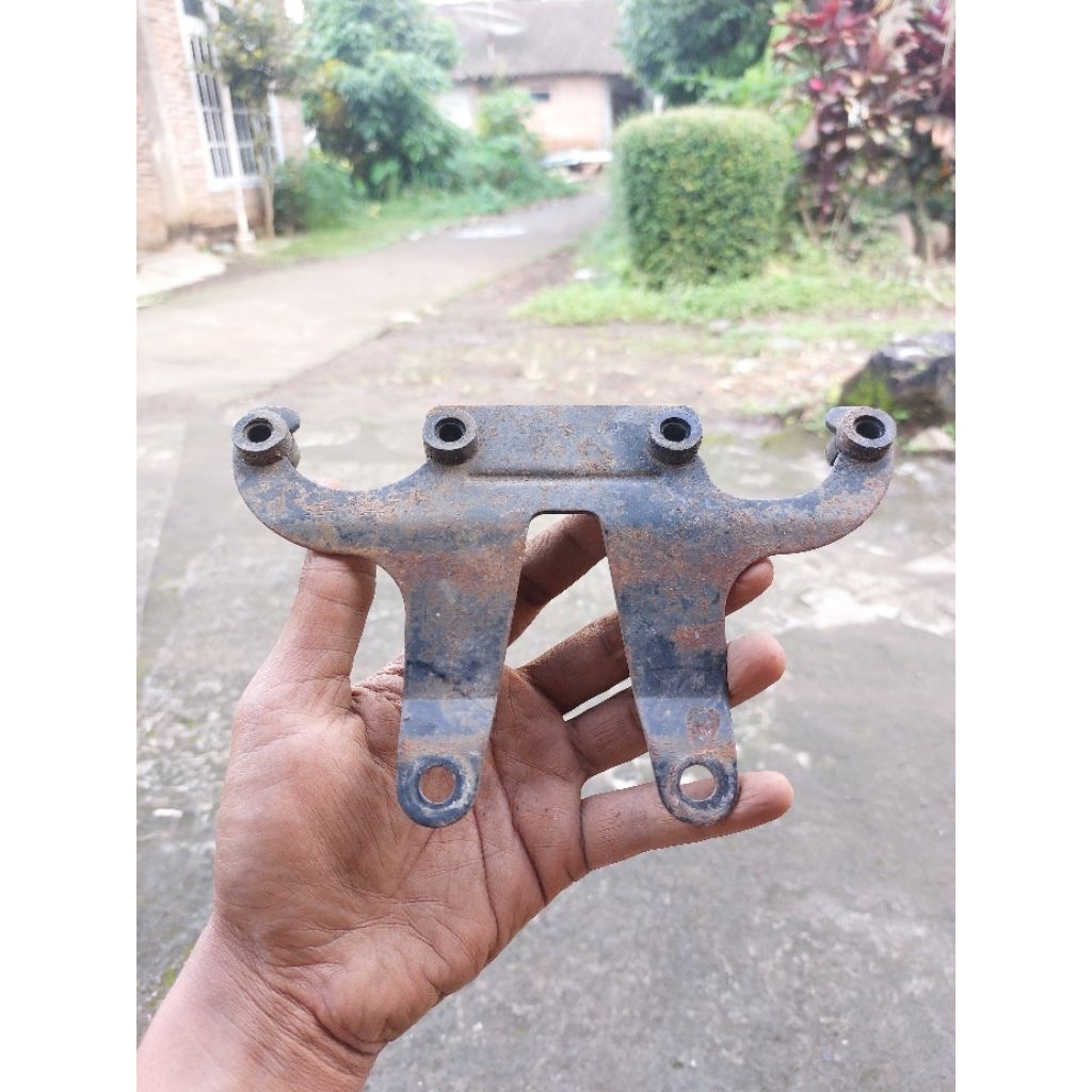 Breket Spidometer Speedometer Suzuki A100 Econos Original