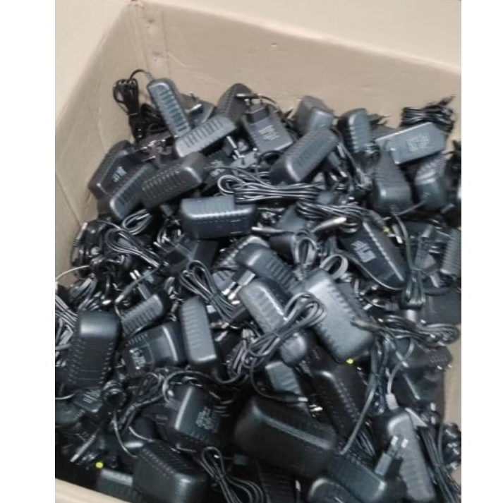 adapter 12volt-2a bekas