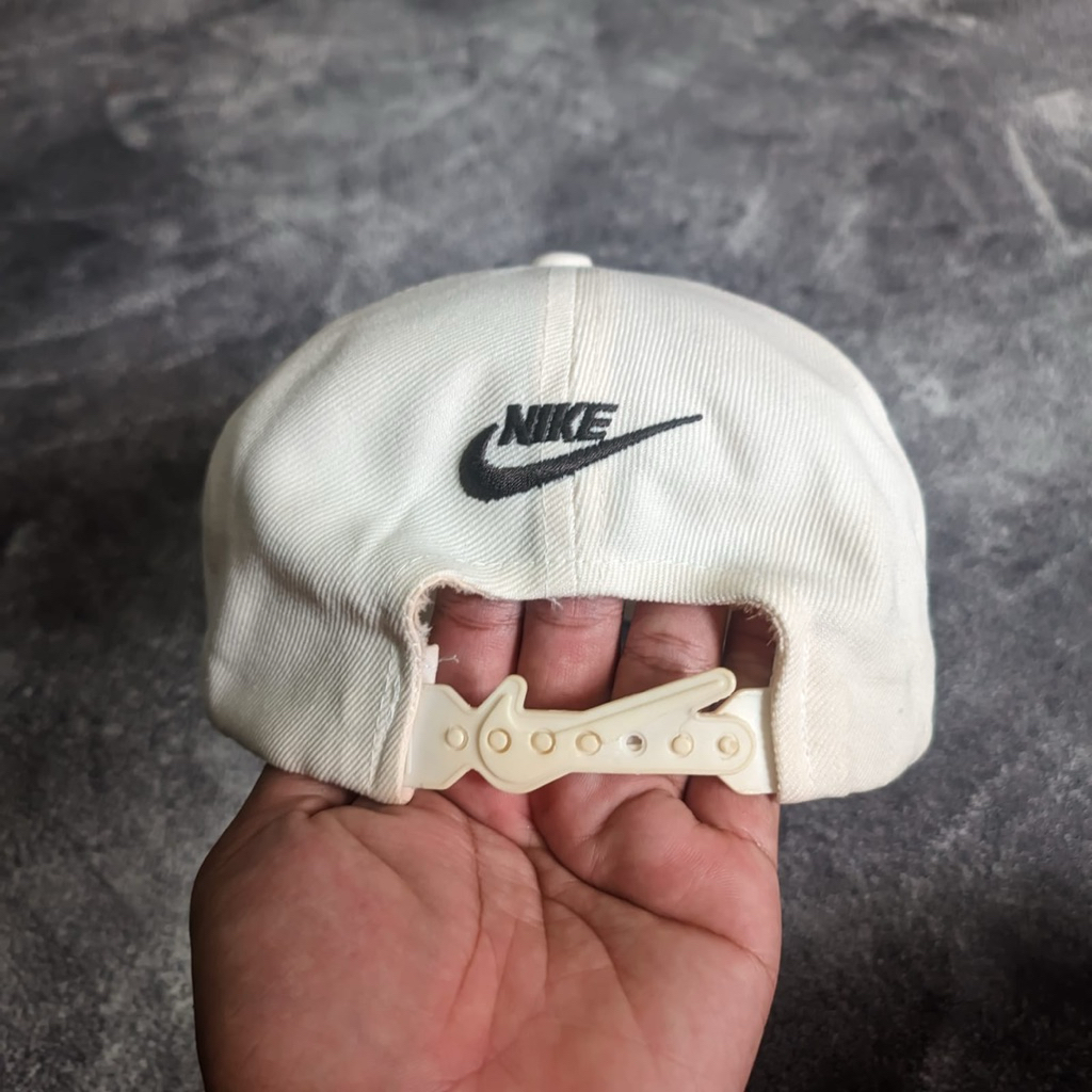 Topi Caps Nike Vintage Strap Logo Second Original