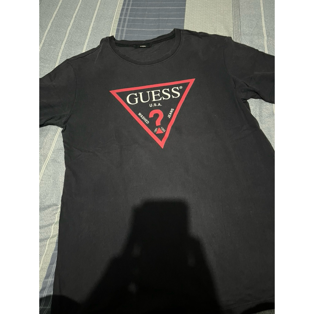 T-Shirt Guess