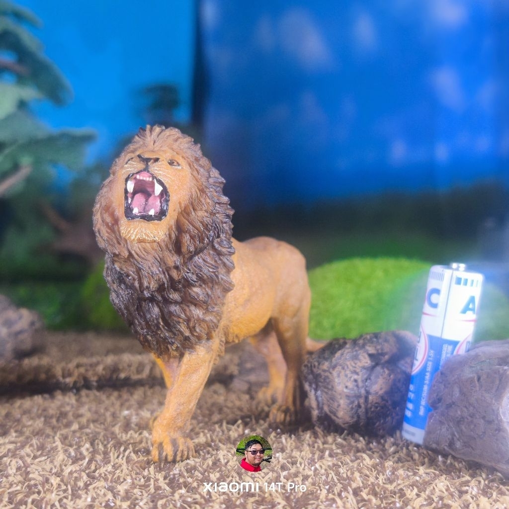 Papo 2014 Lion singa figure