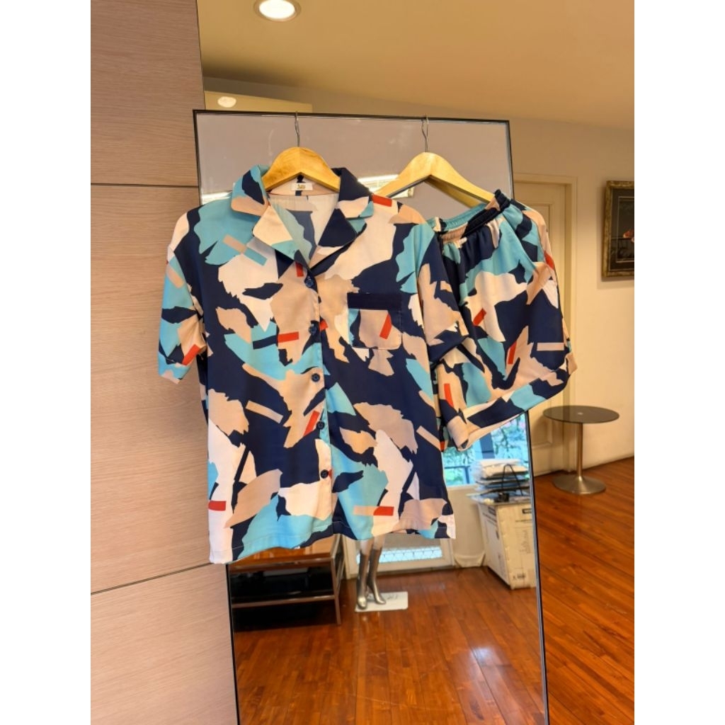 Set piyama satin silk premium abstrak navy, blue