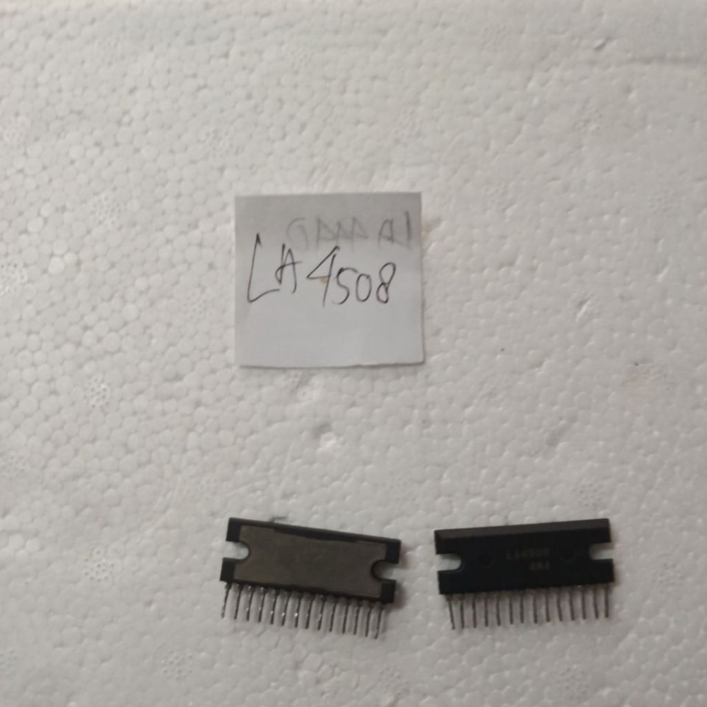 Transistor IC LA 4508